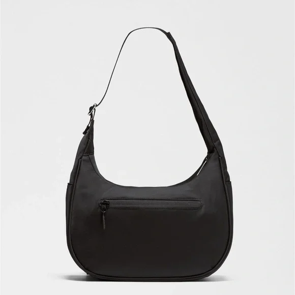 NWT Lululemon City Essentials Shoulder Bag 4L Black - Picture 2 of 8